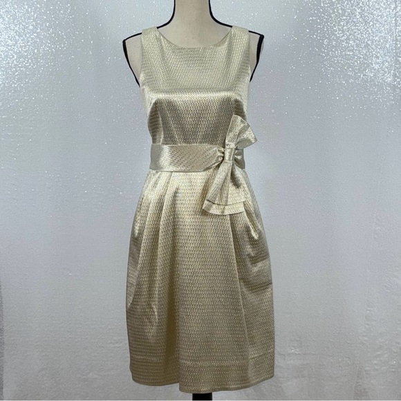 Eliza J Gold Brocade Fit & Flare Cocktail Dress with Bow - Size 6 - Picture 2 of 11